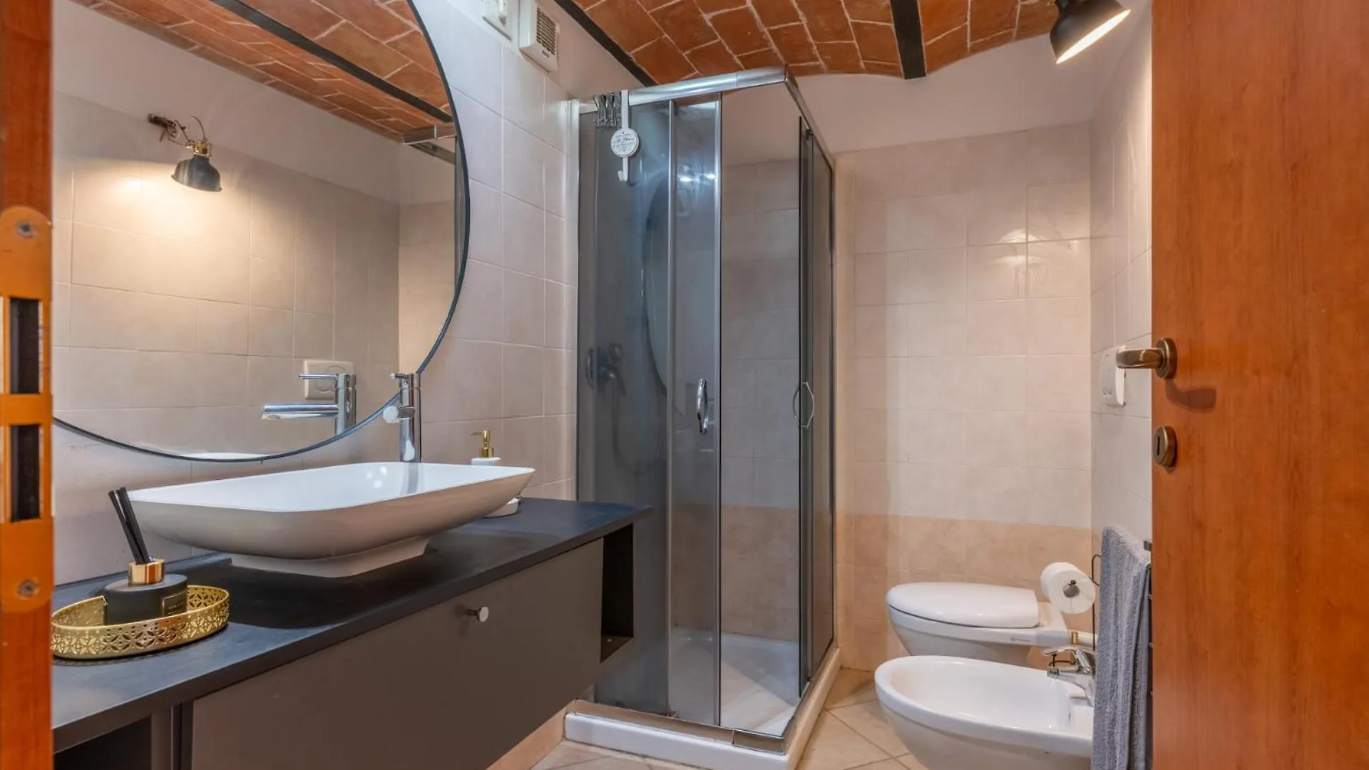 Rustic&Chic Loft By Pleiades Home Cecina  Italy