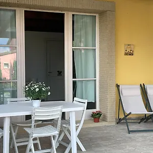 Teresa & Adele, 2 Km Dal Mare, 2 Bagni, Giardino Recintato, Wifi, Posto Auto Appartamento